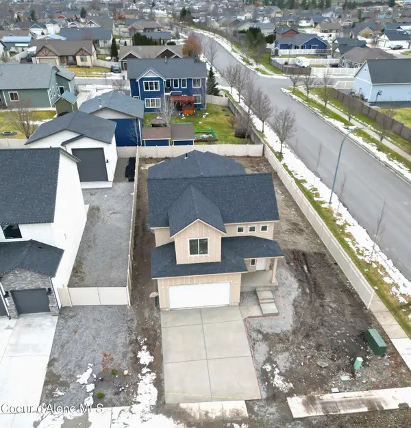 6760 W Portrush DR, Rathdrum, ID 83858