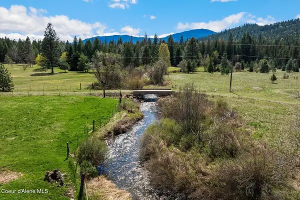 2359 E Spring Creek RD, Clark Fork, ID 83811