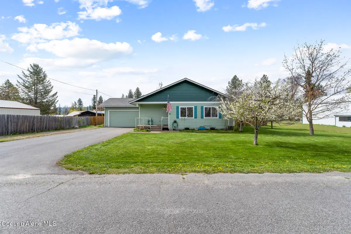 372 Glidden Ave, Priest River, ID 83856 - #1