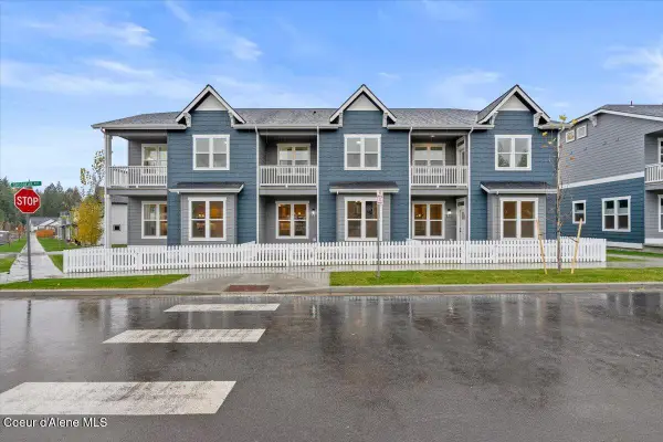 342 E Grosbeak AVE, Hayden, ID 83835