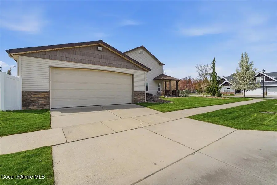 621 E Round Up CIR, Hayden, ID 83835 - #3