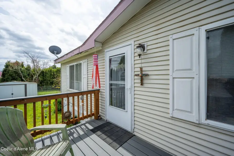 2082 W Yorkshire AVE, Coeur Dalene, ID 83815 - #3