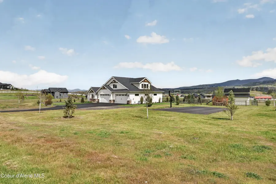 3021 S Rodeo Dr, Greenacres, WA 99016 - #2