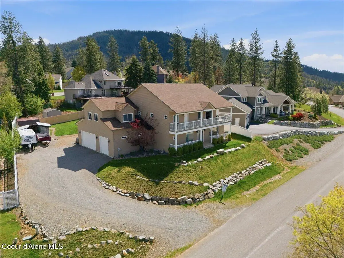 2010 E Grandview Dr, Coeur Dalene, ID 83815 - #1
