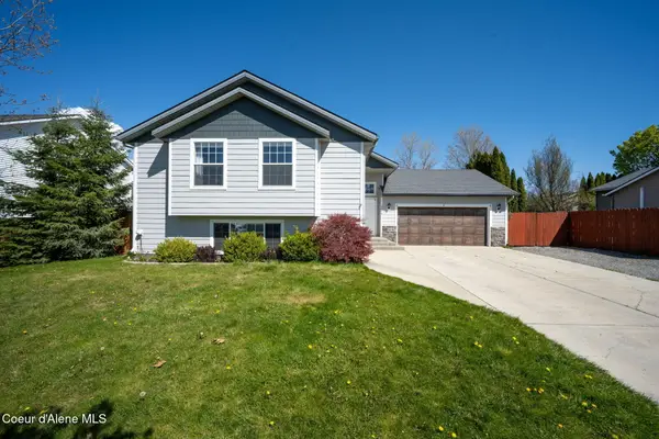2617 W Blueberry CIR, Hayden, ID 83835