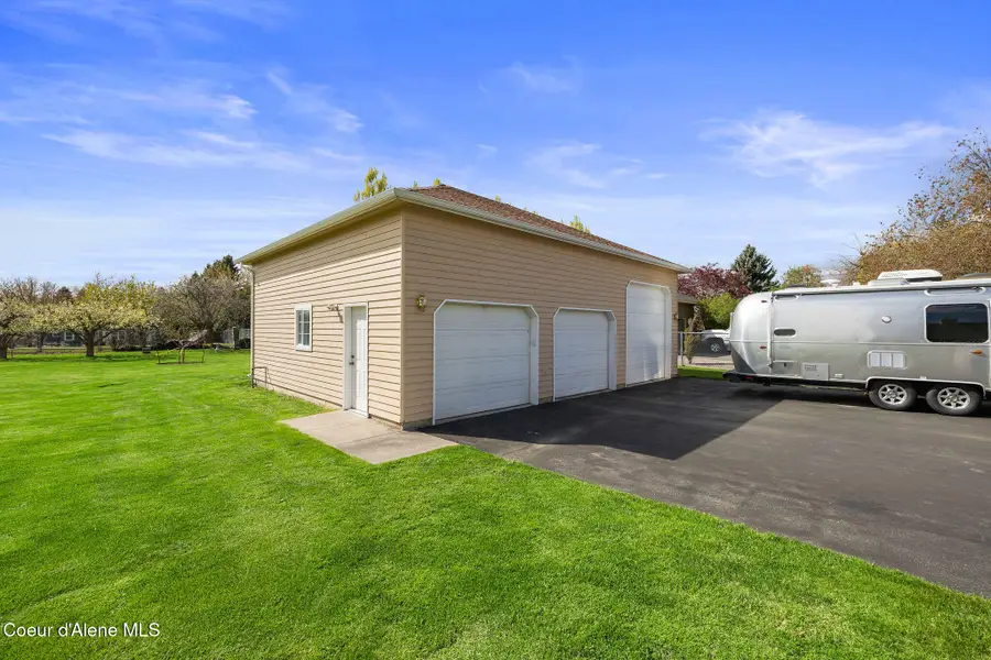 7255 N Colfax ST, Dalton Gardens, ID 83815 - #3
