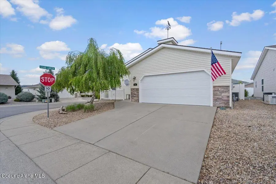 8759 W Zion ST, Rathdrum, ID 83858 - #2