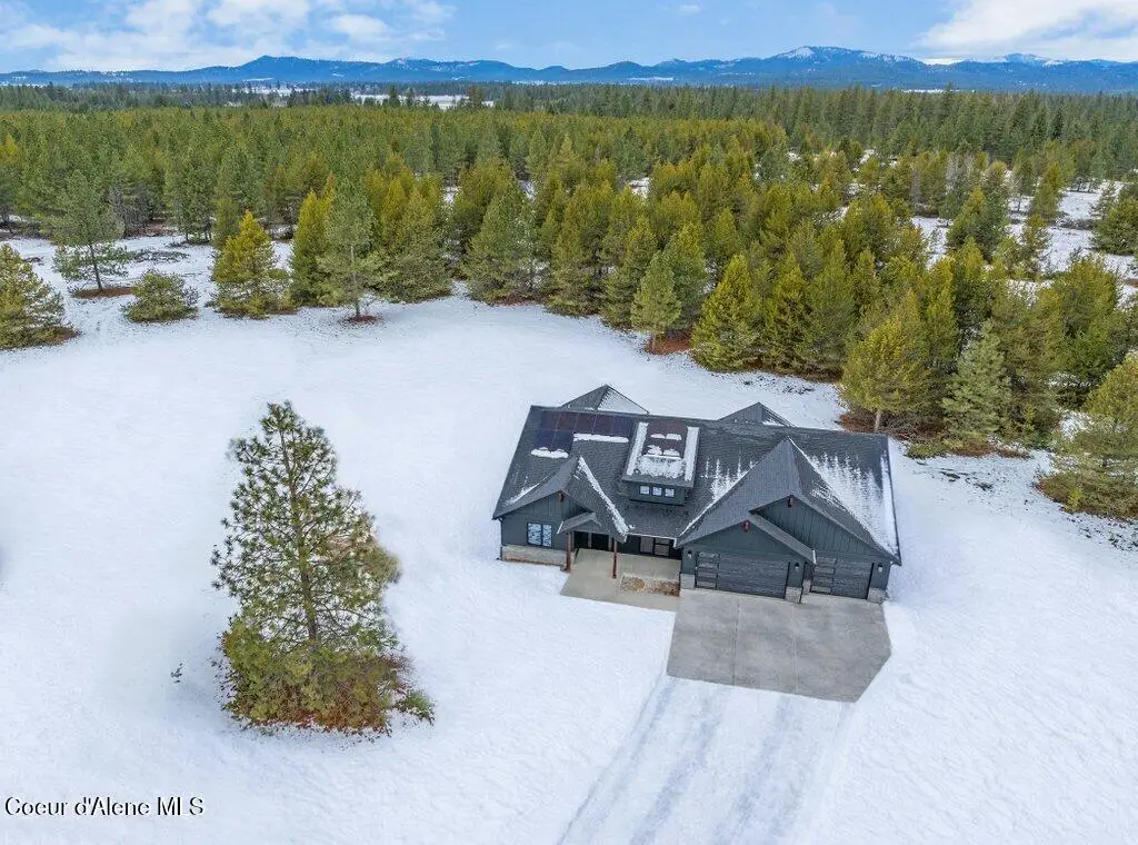 826 W Slaton Ln, Deer Park, WA 99006 - Image #1