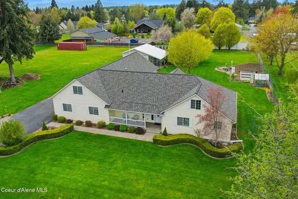 7007 N Davenport ST, Dalton Gardens, ID 83815