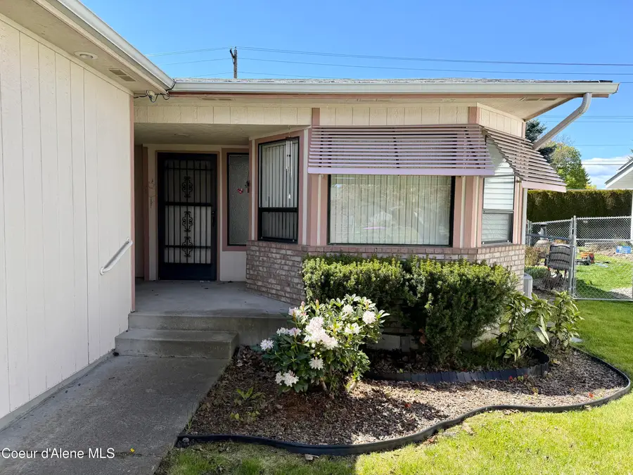1537 W Woodlawn DR # 2, Hayden, ID 83835 - #2