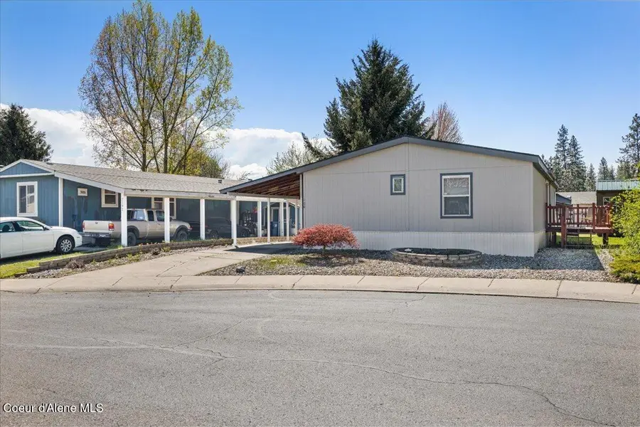 2206 W Oxford CIR, Coeur Dalene, ID 83815 - #3
