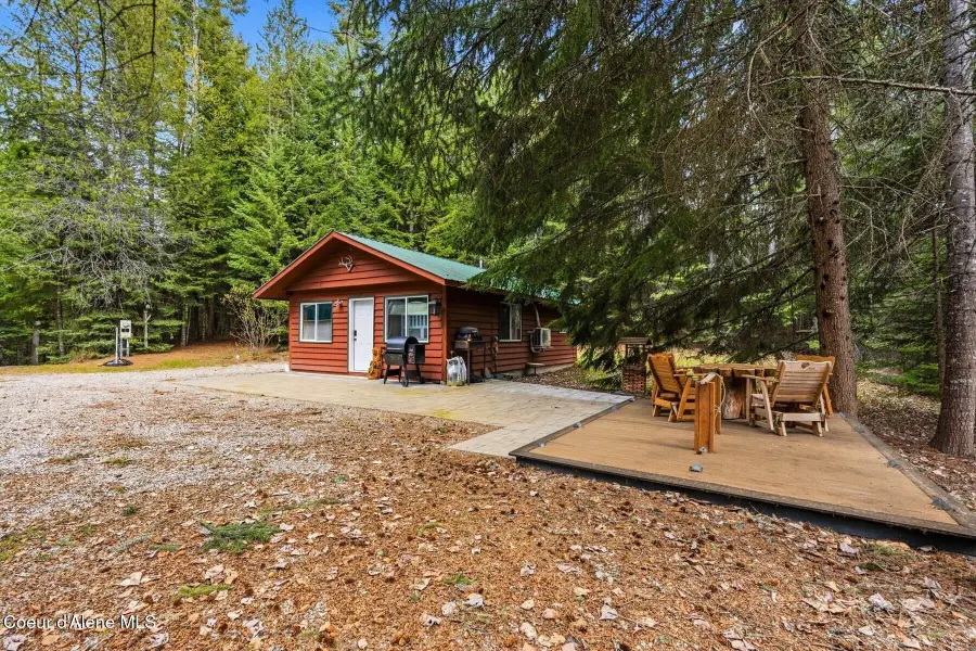354 Fall Creek Rd, Naples, ID 83847 - #2