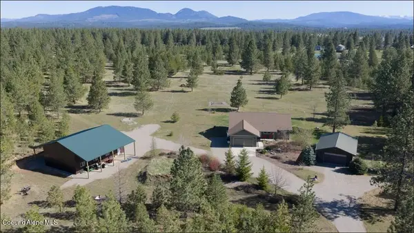 4525 E Rosemont Dr, Athol, ID 83801