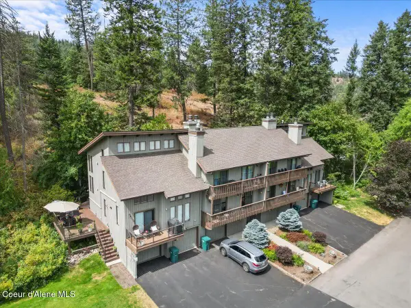 5276 W Racquet RD #UNIT 10, Rathdrum, ID 83858