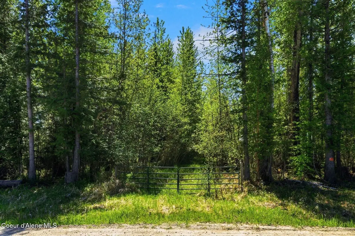 522 E Bronx Rd, Sandpoint, ID 83864 - #1
