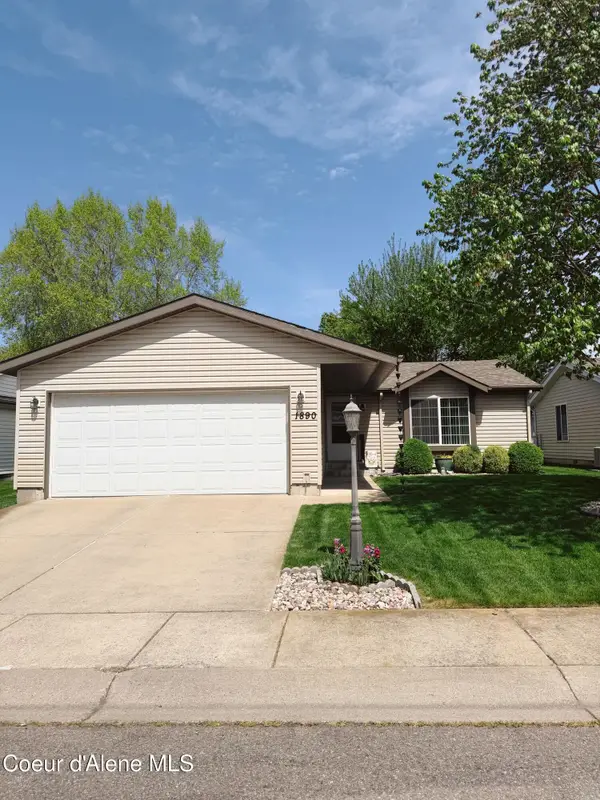 1890 Bounty Loop, Hayden, ID 83835