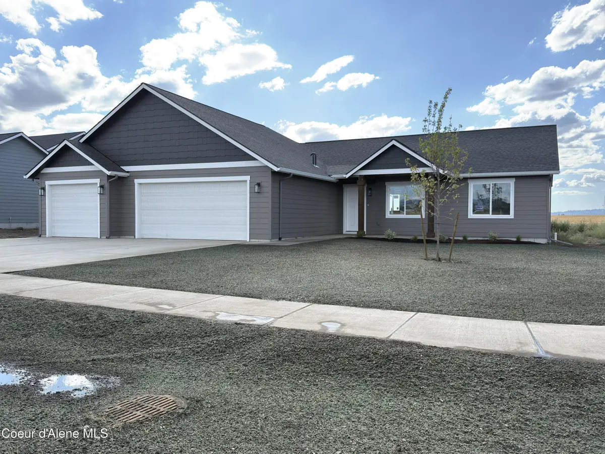 11723 N SIMMONS LN, Rathdrum, ID 83858 - #1
