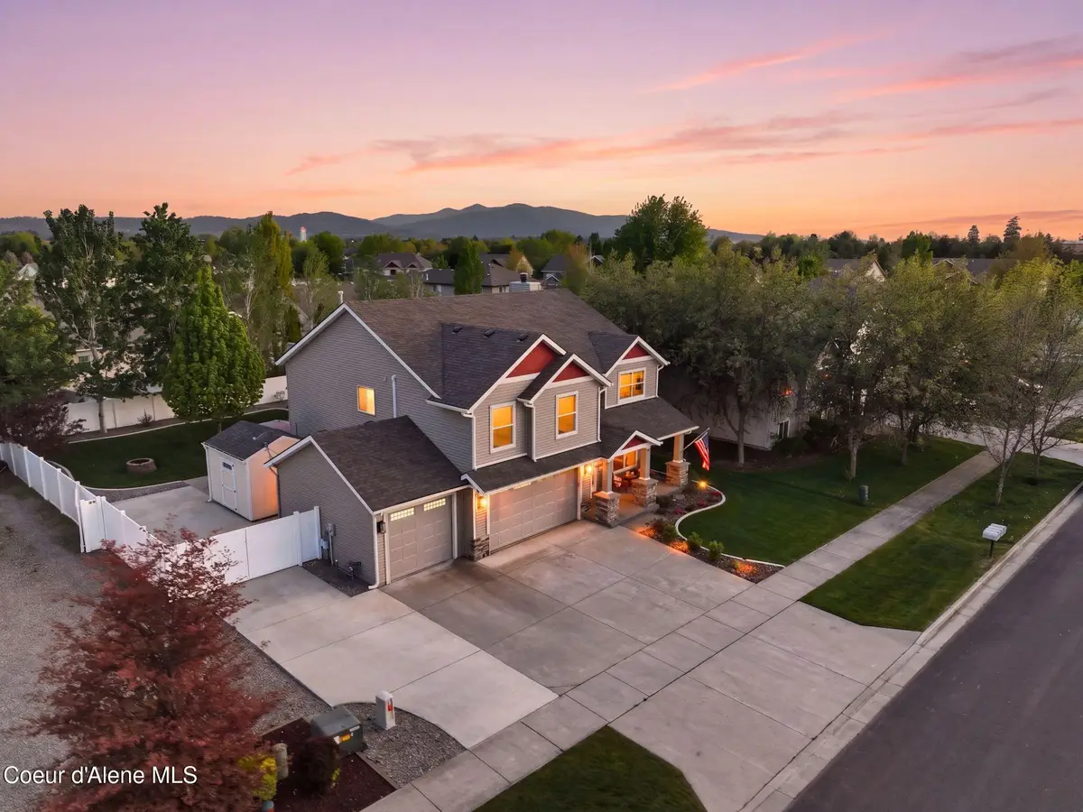 2548 W Blackberry Loop, Hayden, ID 83835 - #1