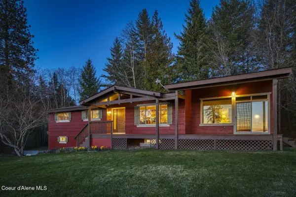 2310 Bottle Bay Rd, Sagle, ID 83860
