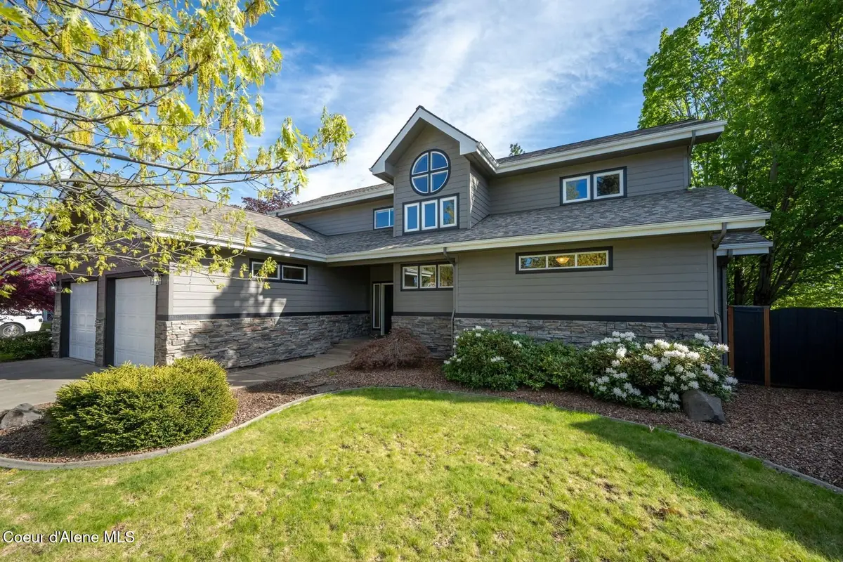 8128 N Stonehaven Dr, Hayden, ID 83835 - #1