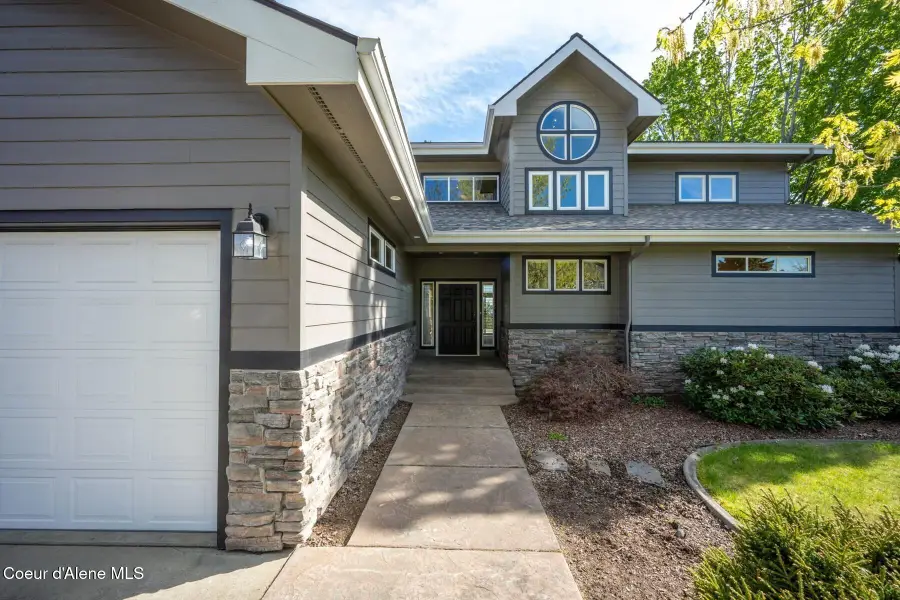 8128 N Stonehaven Dr, Hayden, ID 83835 - #2