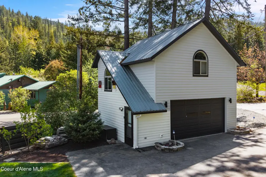 239 Pierce LN, Sagle, ID 83860 - #3