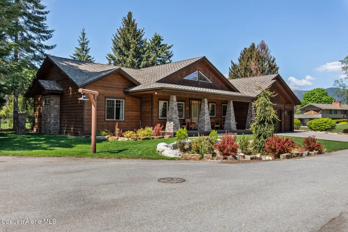 808 Bryce LN, Sandpoint, ID 83864 - #1
