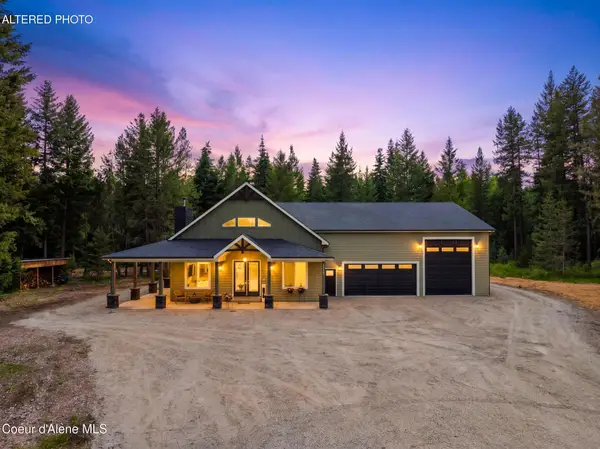 7044 E Tellum AVE, Athol, ID 83801