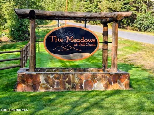 125 Ranch RD, Naples, ID 83847