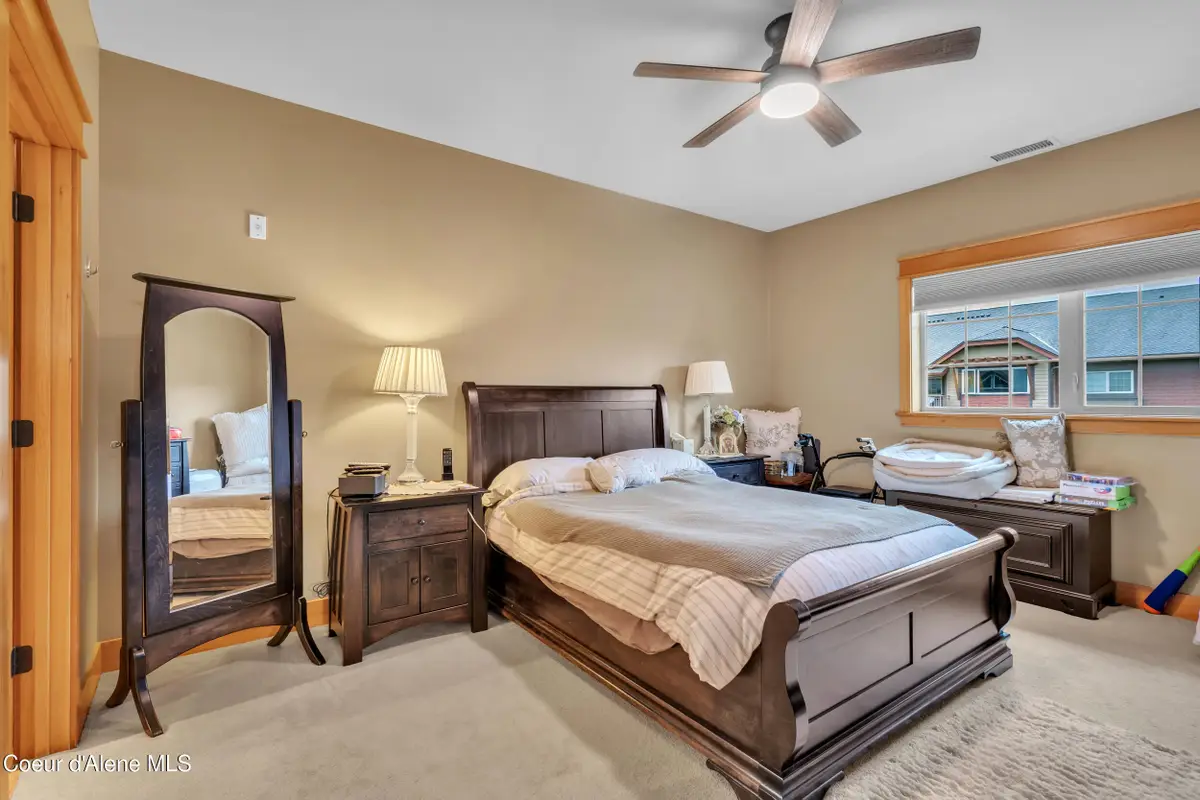 2050 N Main ST #APT 318, Coeur Dalene, ID 83814 - #1
