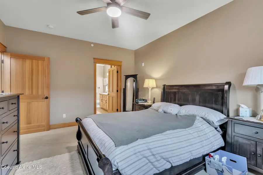 2050 N Main ST #APT 318, Coeur Dalene, ID 83814 - #2
