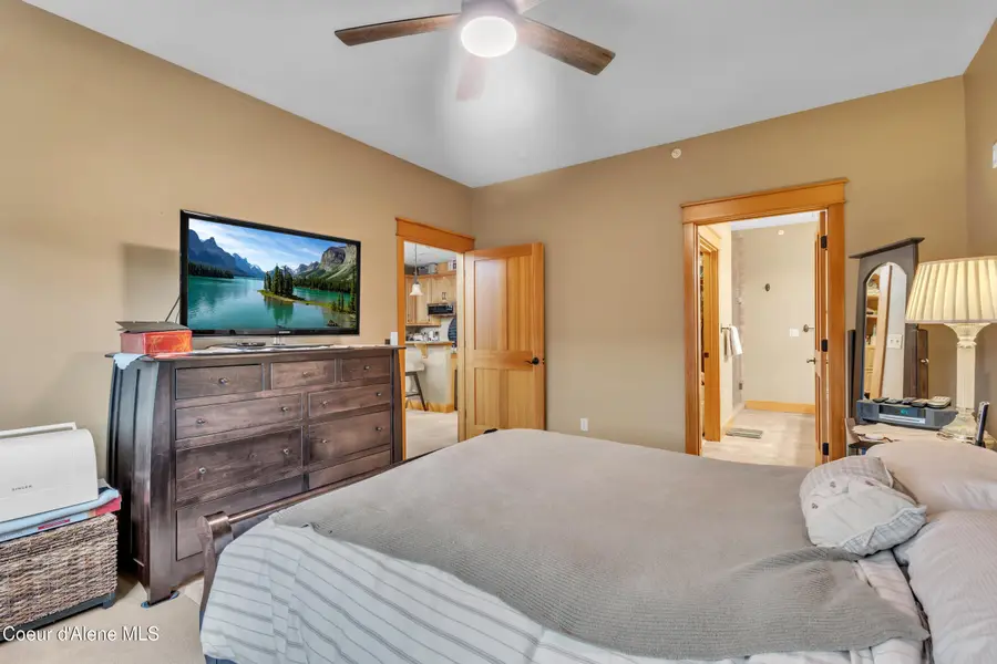 2050 N Main ST #APT 318, Coeur Dalene, ID 83814 - #3