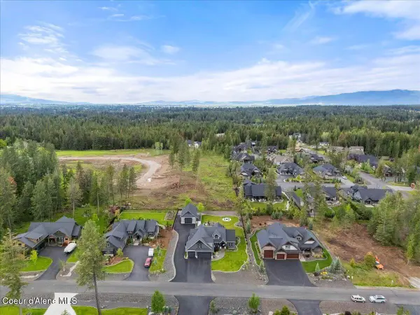 11633 N Spiraea LN, Hayden Lake, ID 83835