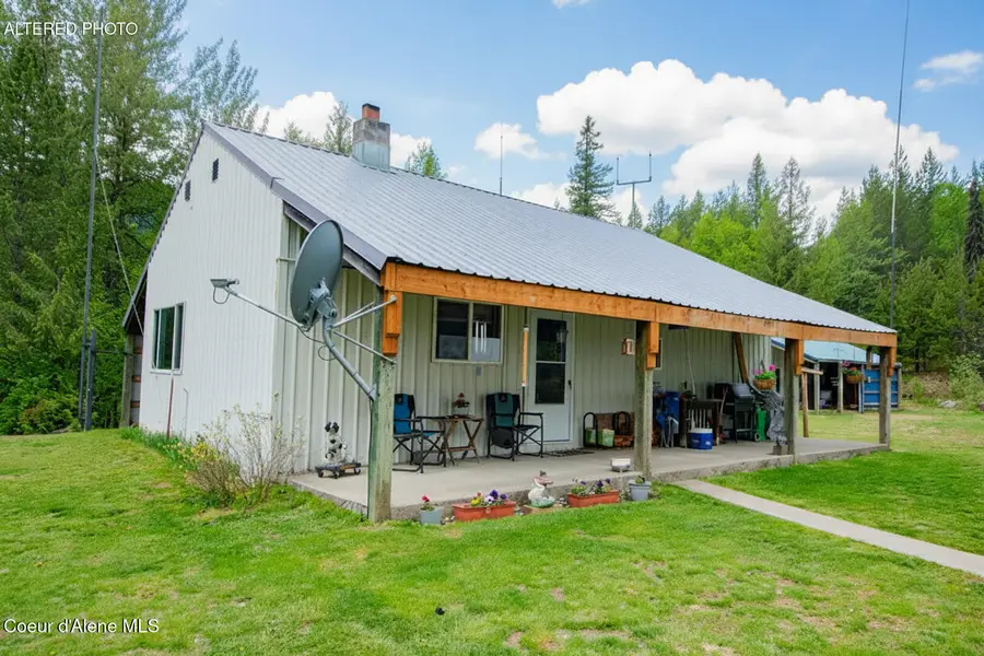 2884 Morris RD, Naples, ID 83847 - #2