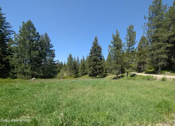 83 Catan LN, Bonners Ferry, ID 83805