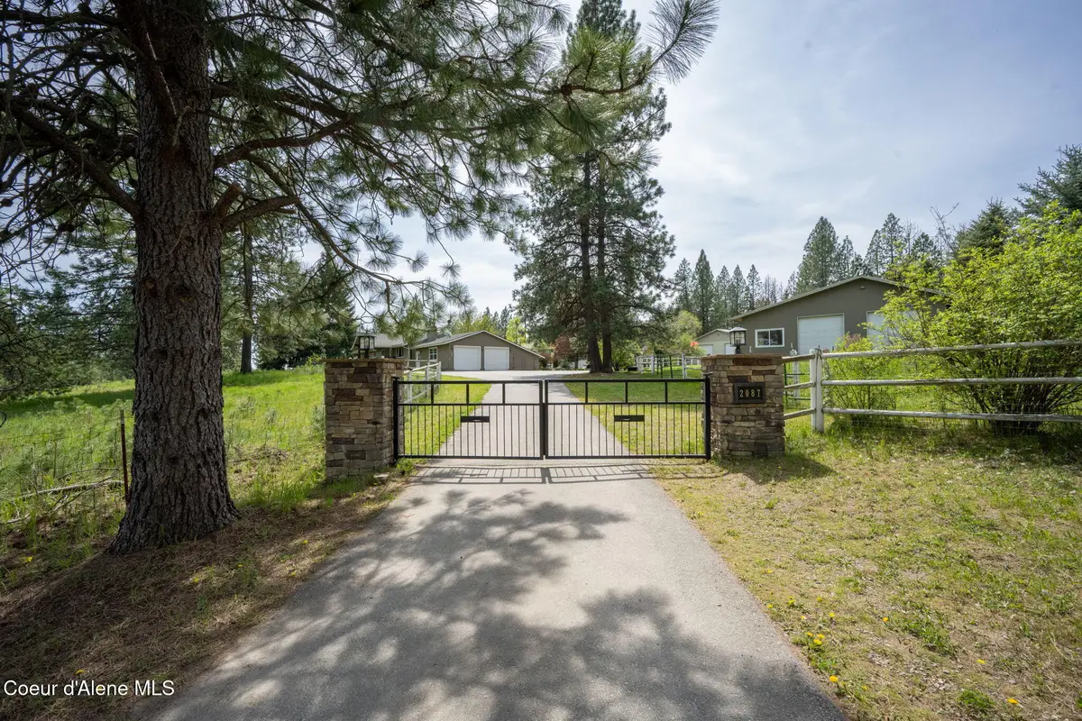 2087 E Glacier RD, Hayden, ID 83835 - #1