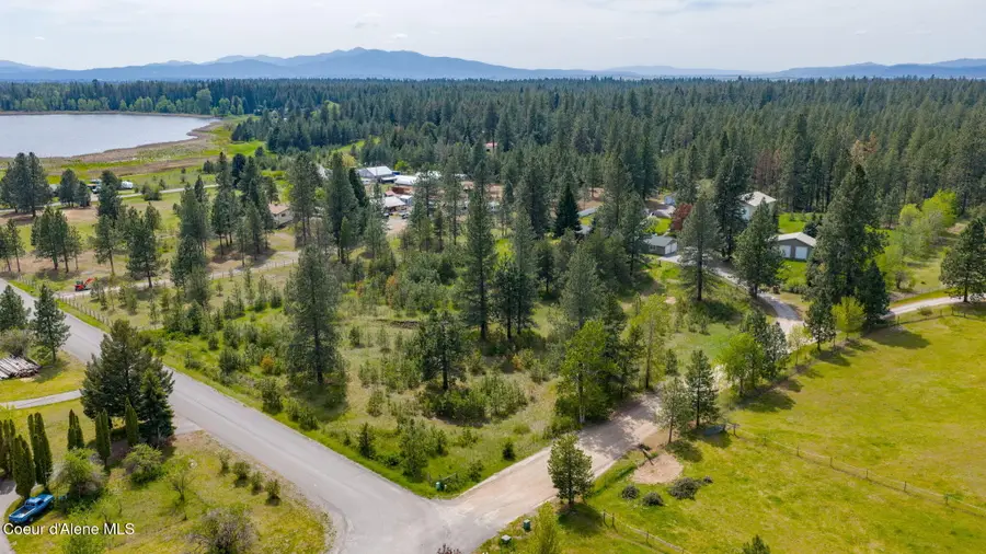 2087 E Glacier RD, Hayden, ID 83835 - #3