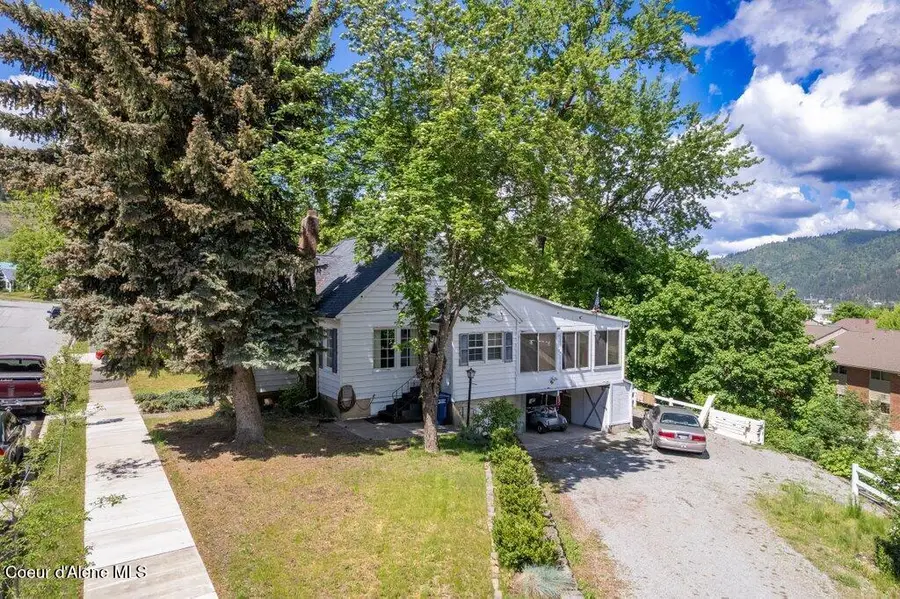210 E Market Ave, Kellogg, ID 83837 - #3