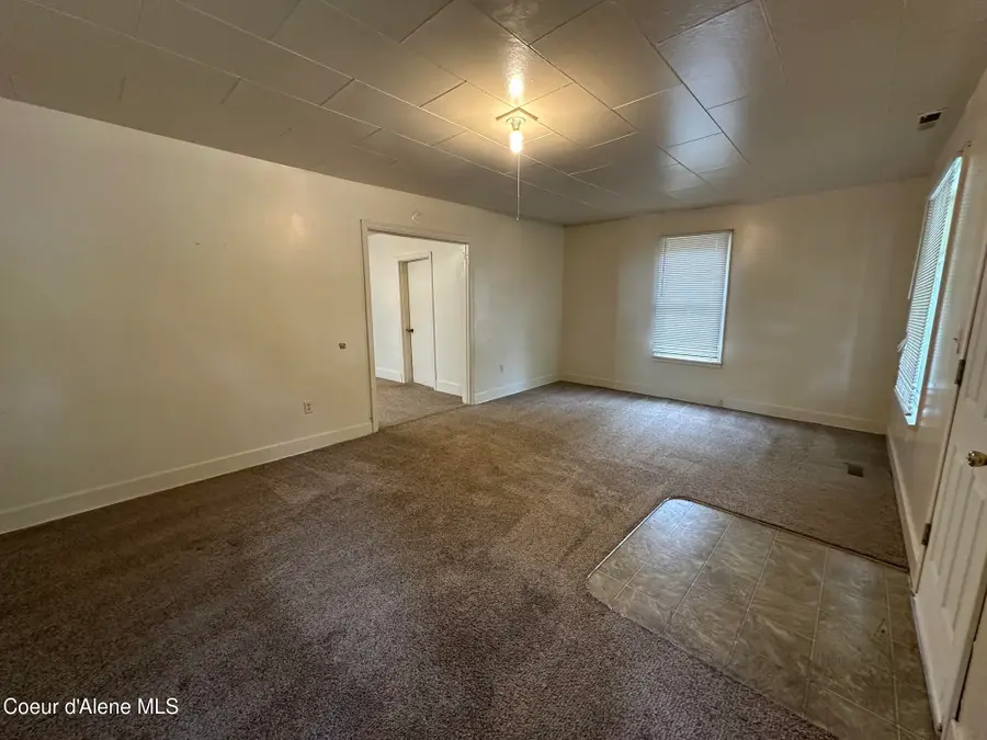 1104 E Lakeside AVE, Coeur Dalene, ID 83814 - #3