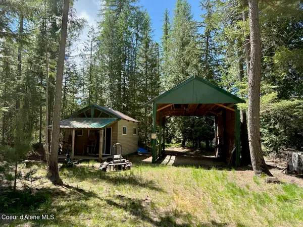8213 Rapid Lightning RD, Sandpoint, ID 83864