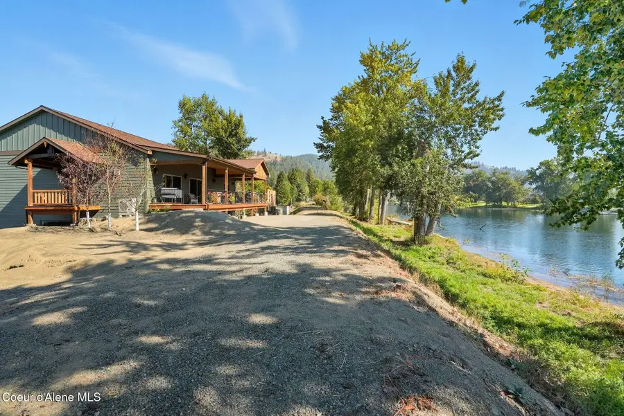 530 Cottonwood DR, Saint Maries, ID 83861 - #3