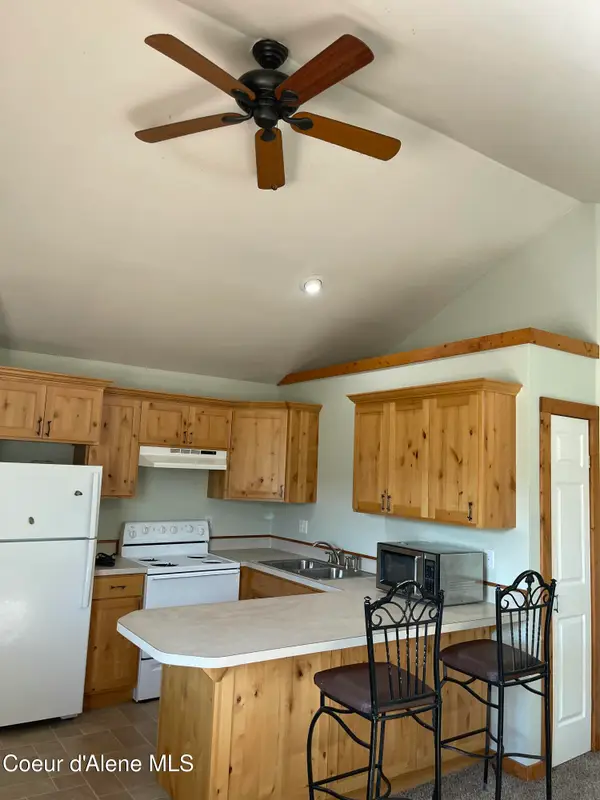 43143 Riverview DR #APT 5, Kingston, ID 83839