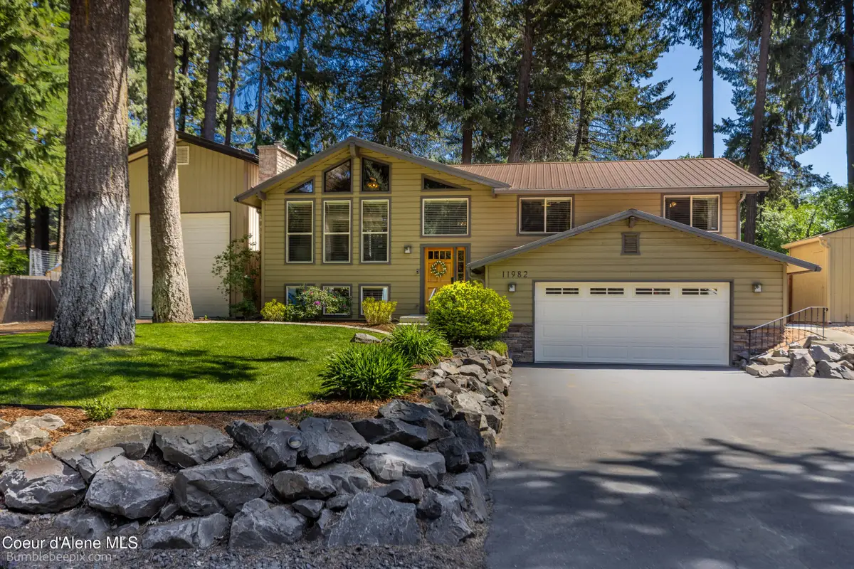 11982 N Emerald Dr, Hayden, ID 83835 - #1