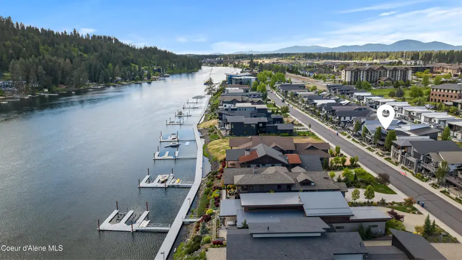1595 W Bellerive Ln, Coeur Dalene, ID 83814 - #2