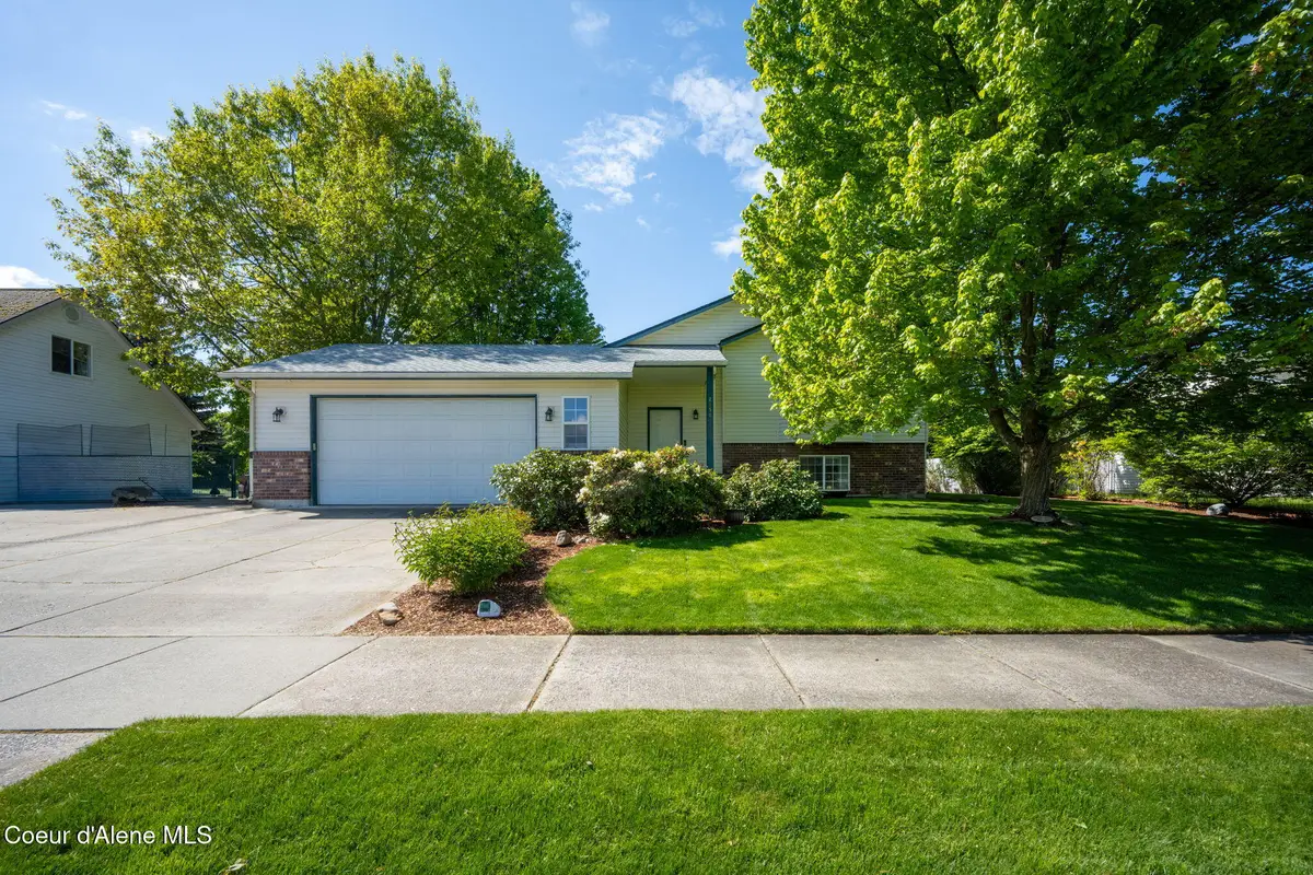 2056 E Greywolf AVE, Coeur D Alene, ID 83815 - #1