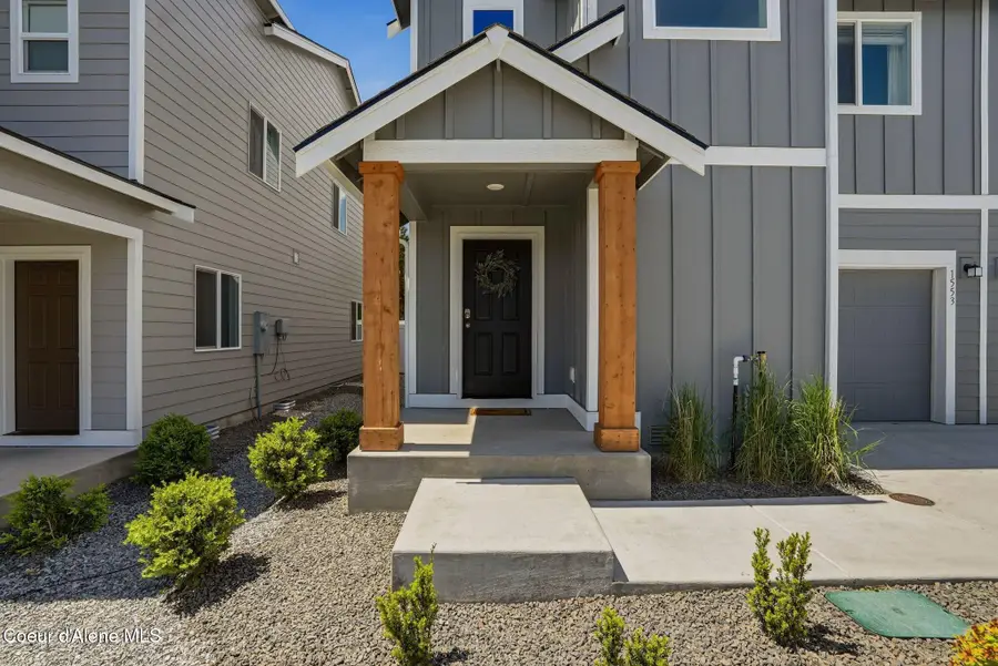 1553 N Luna ST, Post Falls, ID 83854 - #3