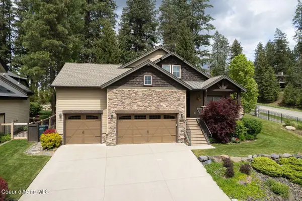 1573 E Chanticleer Ct, Hayden, ID 83835