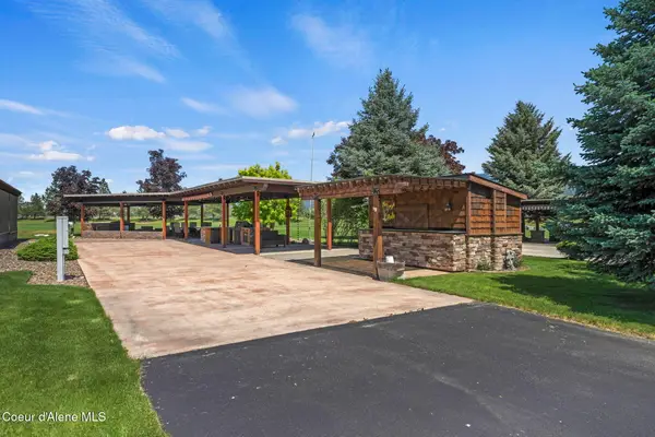 74 Par LOOP, Blanchard, ID 83804