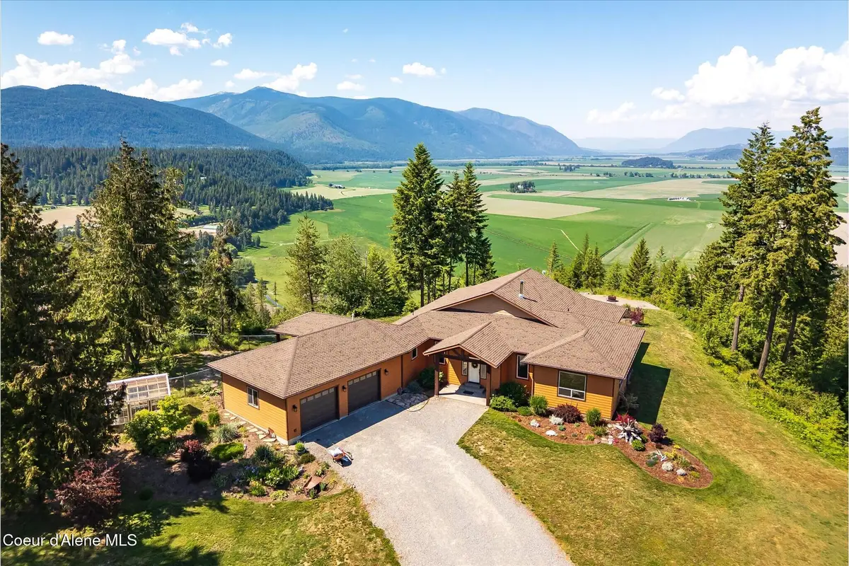 153 Ocean Front PL, Naples, ID 83847 - #1
