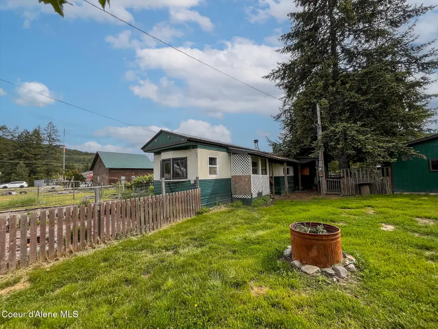 109 W 6th AVE, Clark Fork, ID 83811 - #2